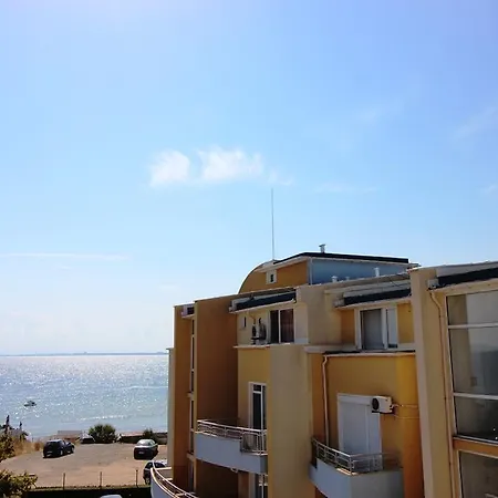 Lucky Complex Apartment